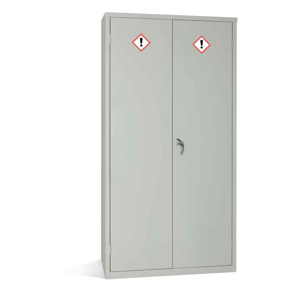 COSHH Cabinet with 3 shelves 1830 x 915 x 457